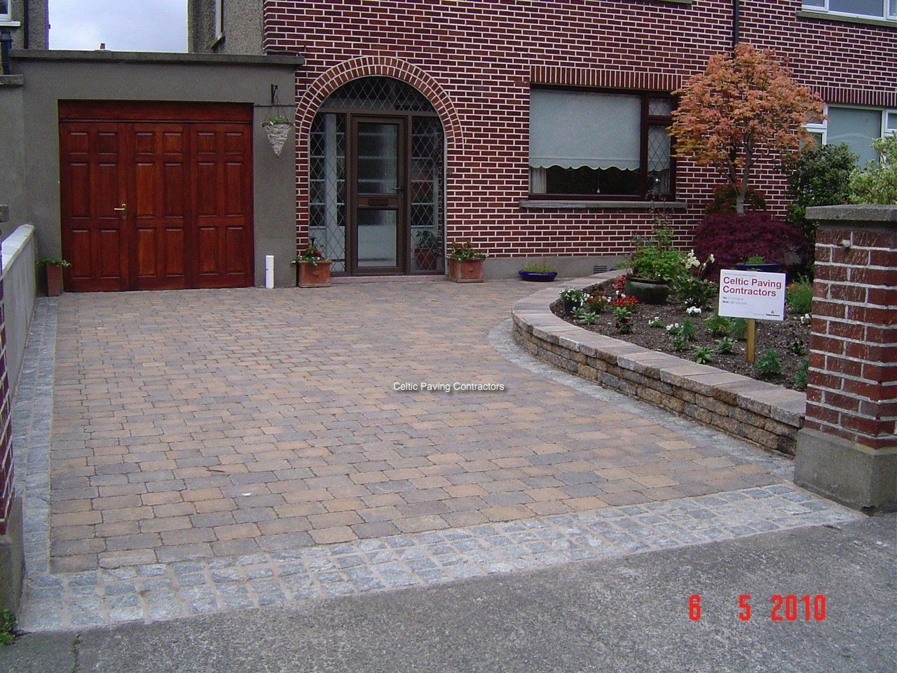 Secura wall and Tegula paving