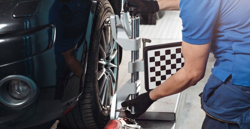 Adjusting alignment | Pit Shop Auto Repair - Lombard