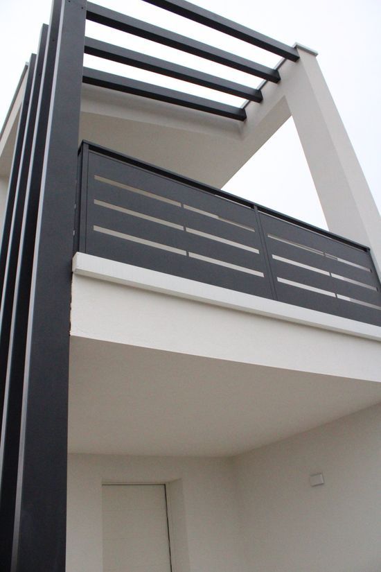 prospetto di una villa bifamiliare nel comune di Albignasego