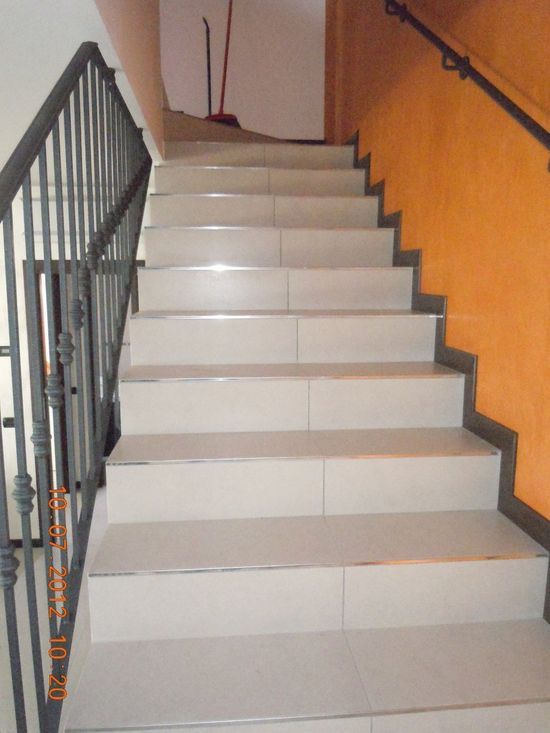 scale casa bifamiliare ad Albignasego