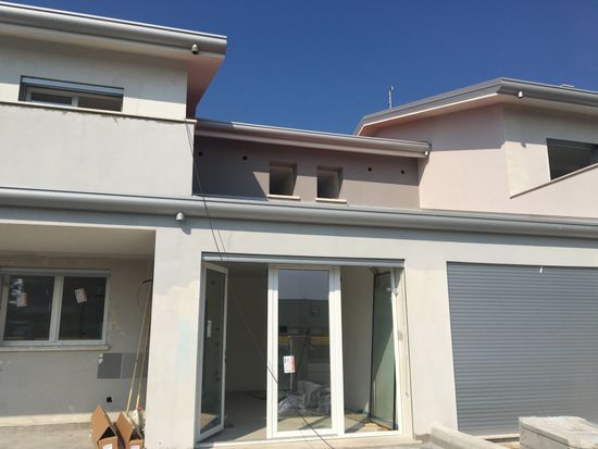 vista casa indipendente bifamiliare