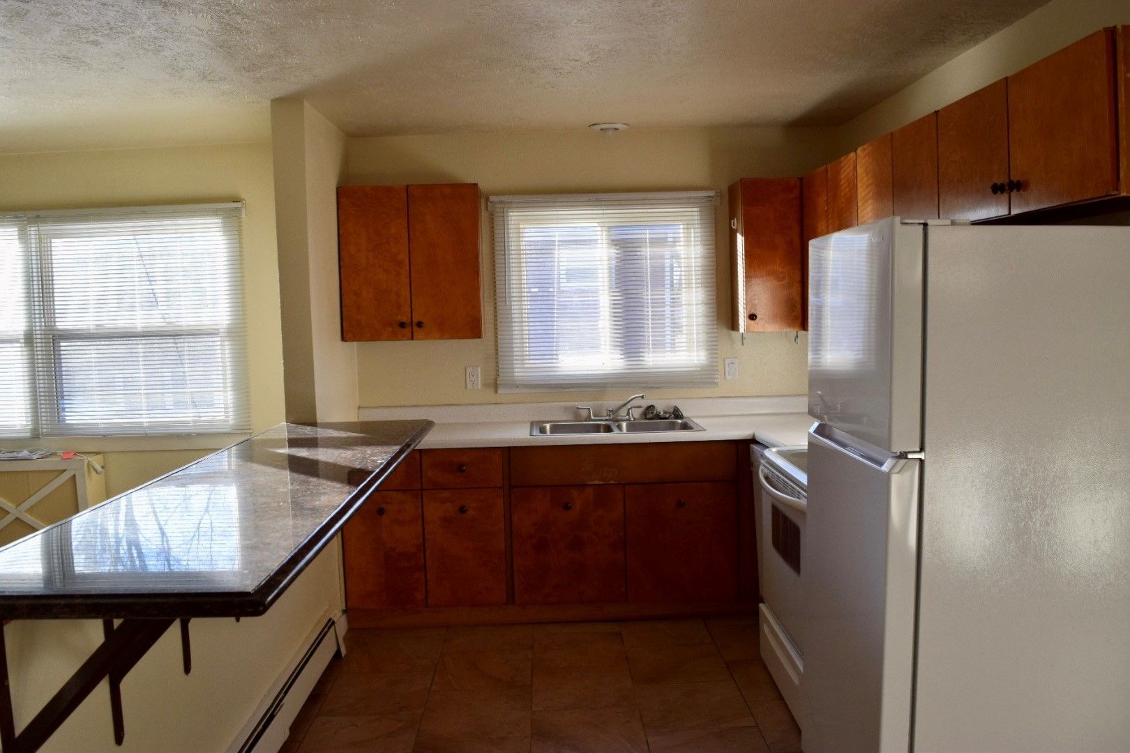 Blaine Apartments - Image 4