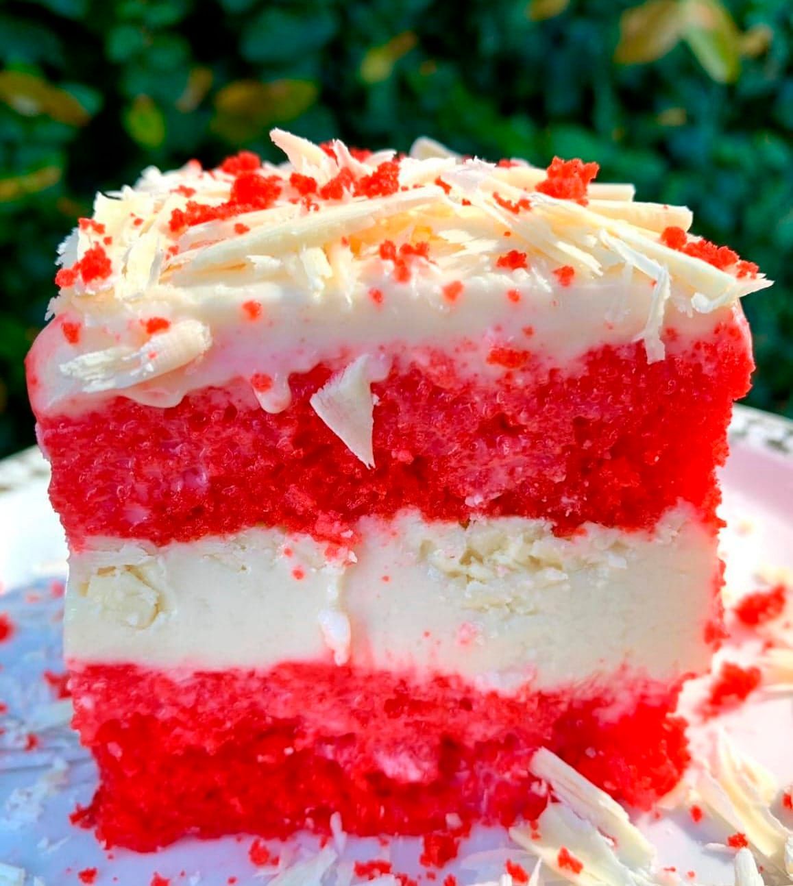 Bolo Gelado de diversos sabores  totalmente molhadinhos.