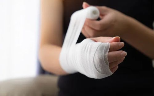 Injured Hand — Charleston, WV  — Tabor Lindsay & Associates, PLLC