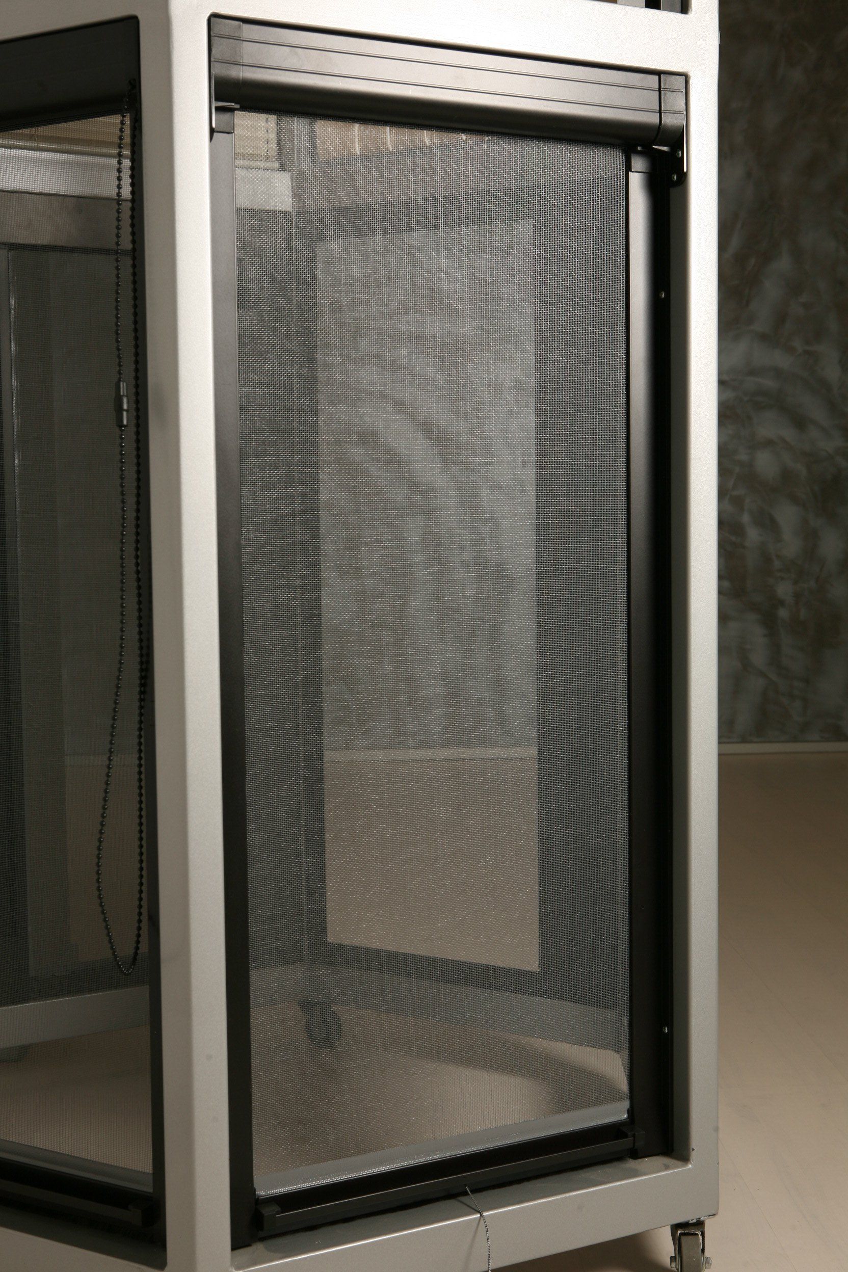 zanzariera molla verticale chiusa