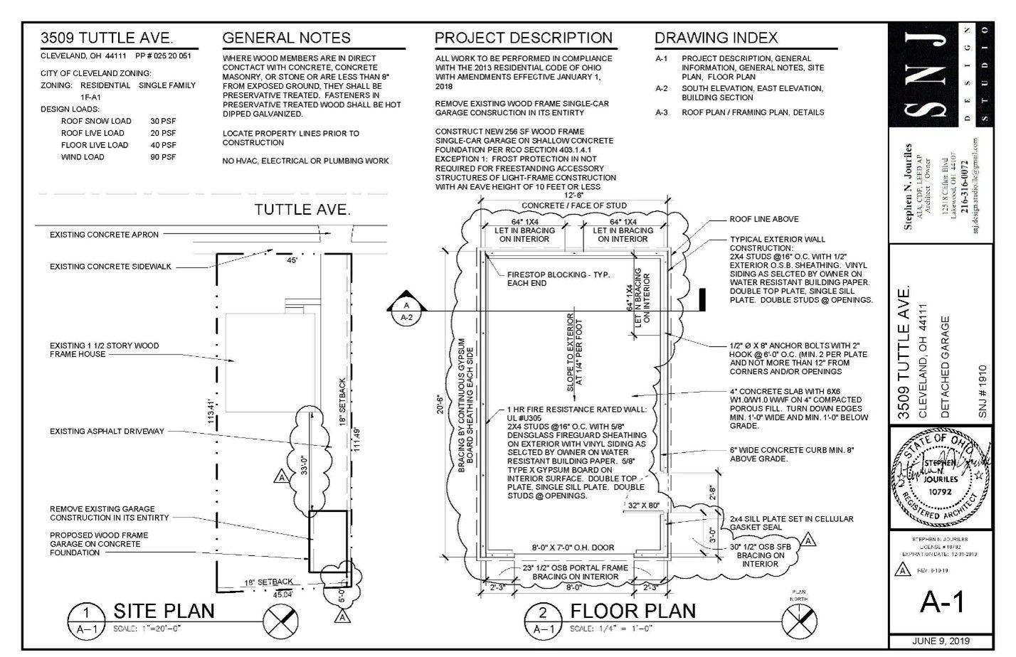 Architectural site and floor plans with annotations.