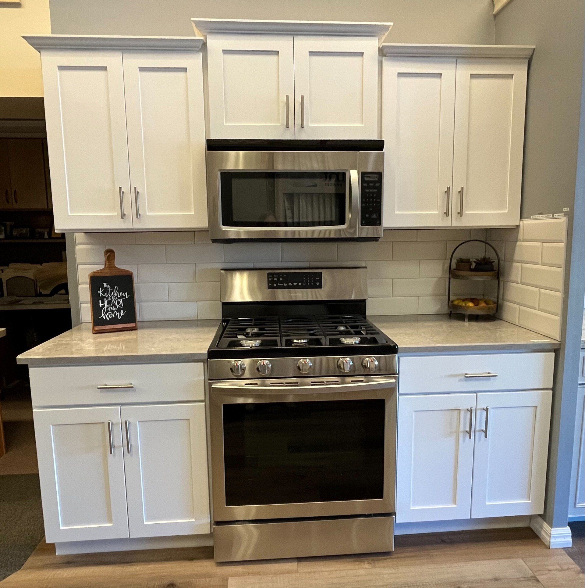 Stock Kitchen Cabinets in Kenmore, NY
