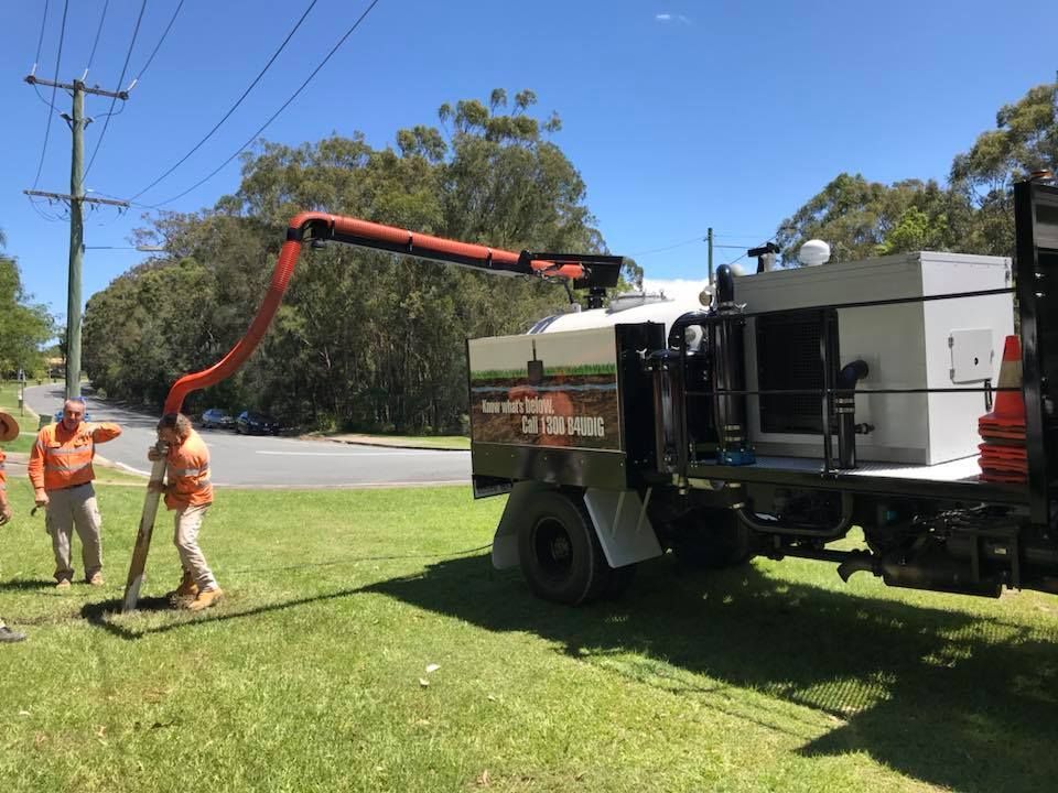 Workers On Site — Gold Coast, QLD — Lambert Locations
