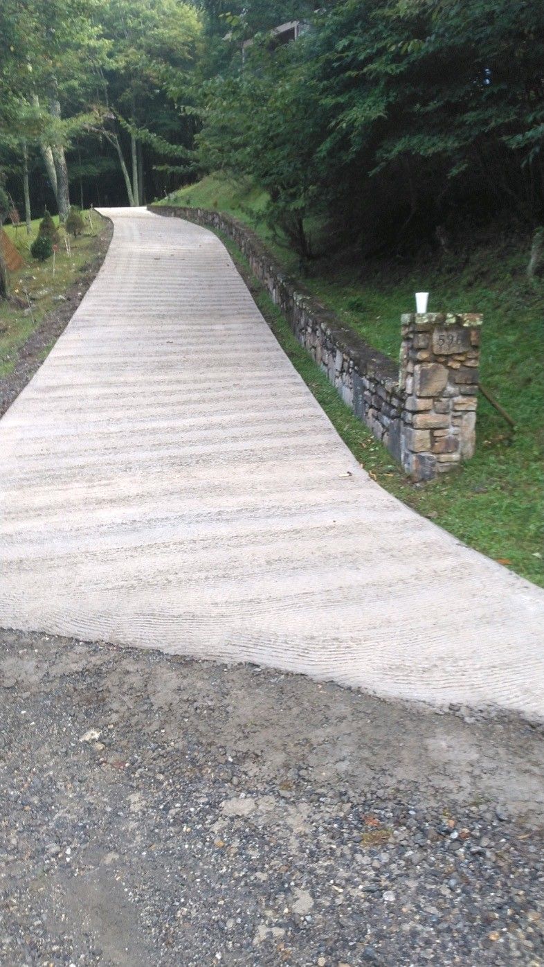 Driveway — Unicoi, TN — David Anders Grading & Excavating