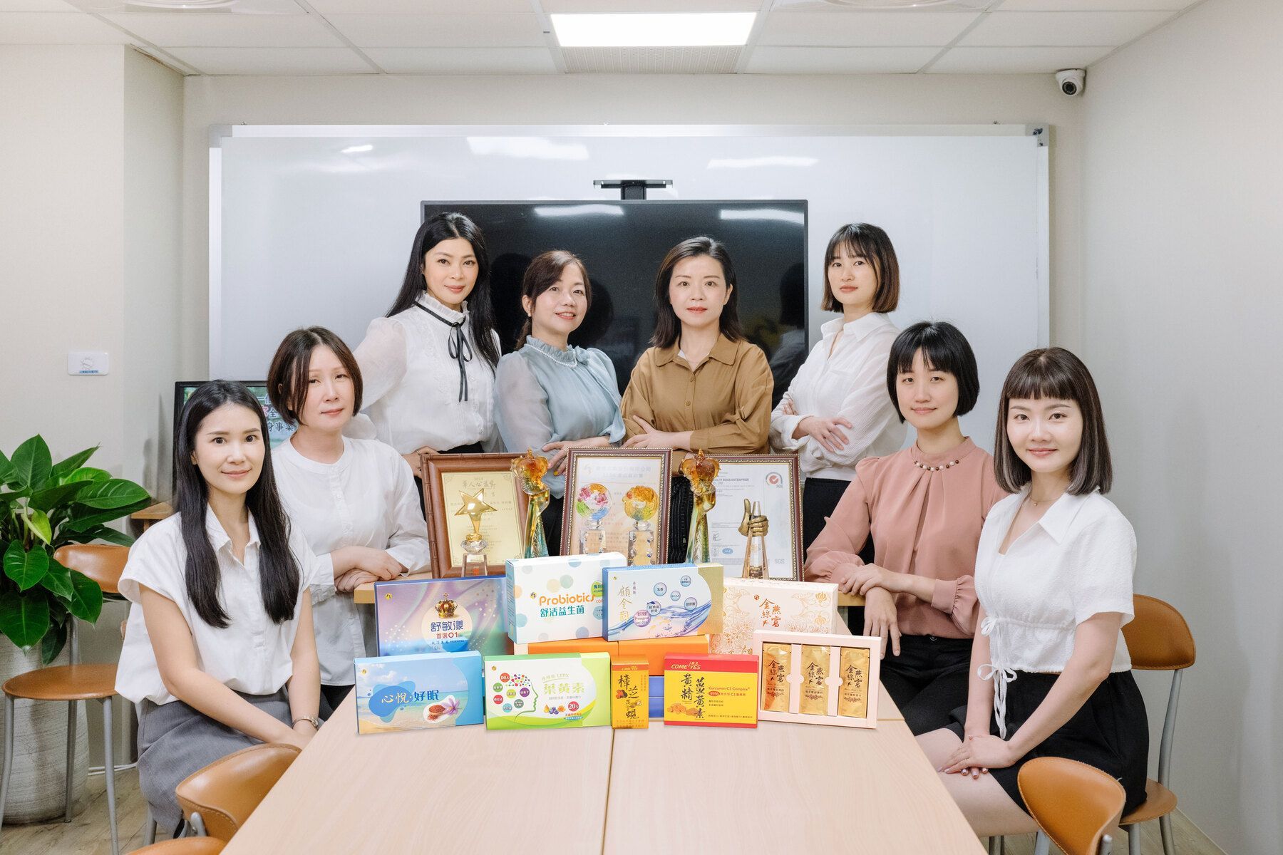 康成志業匯聚專業團隊,以優質產品與高續購率贏得業界多項肯定,持續為顧客打造安心選擇。