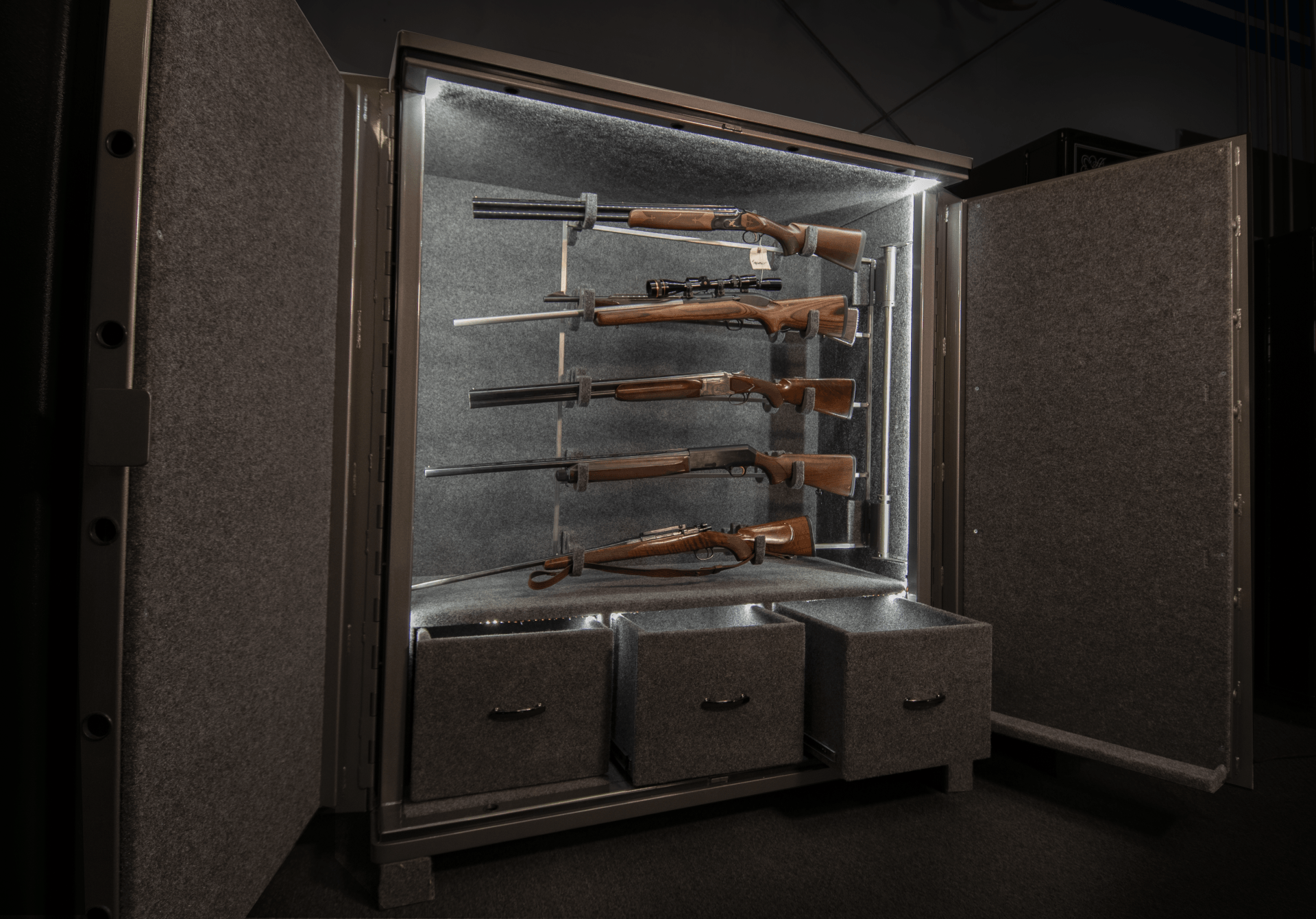 Visalia Safes The best, Americanmade custom built safes