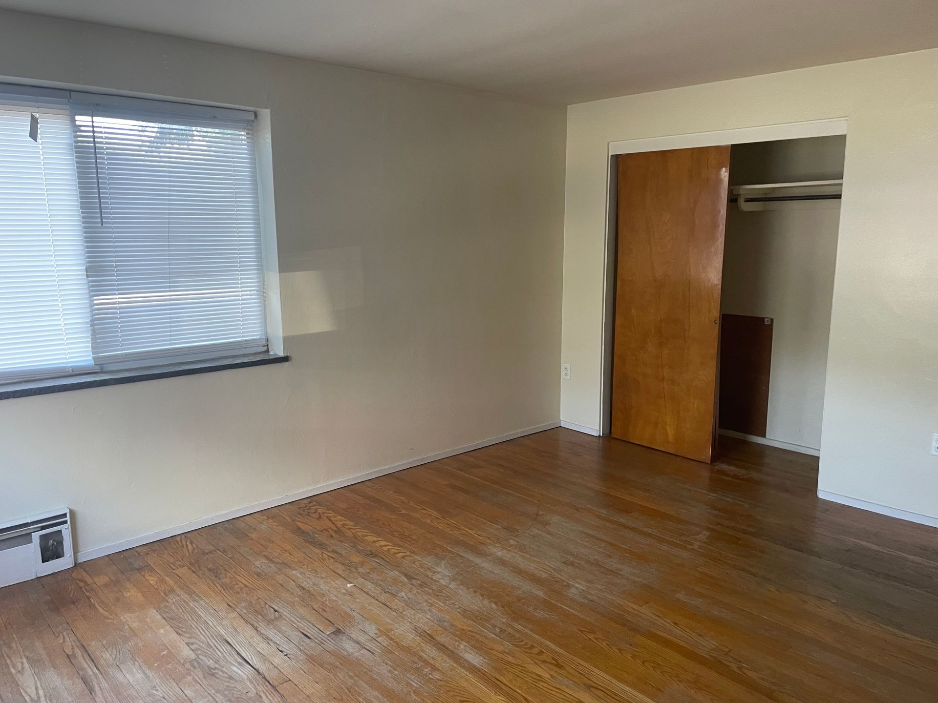 1304 Westend interior