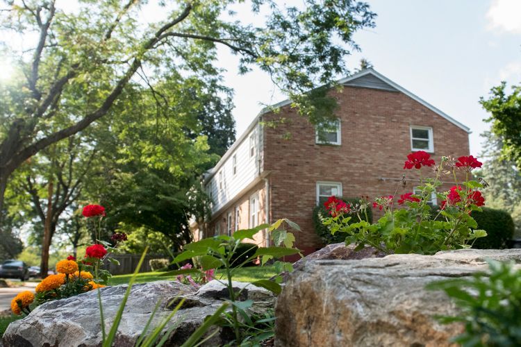 Graduate Professional Living exterior 5