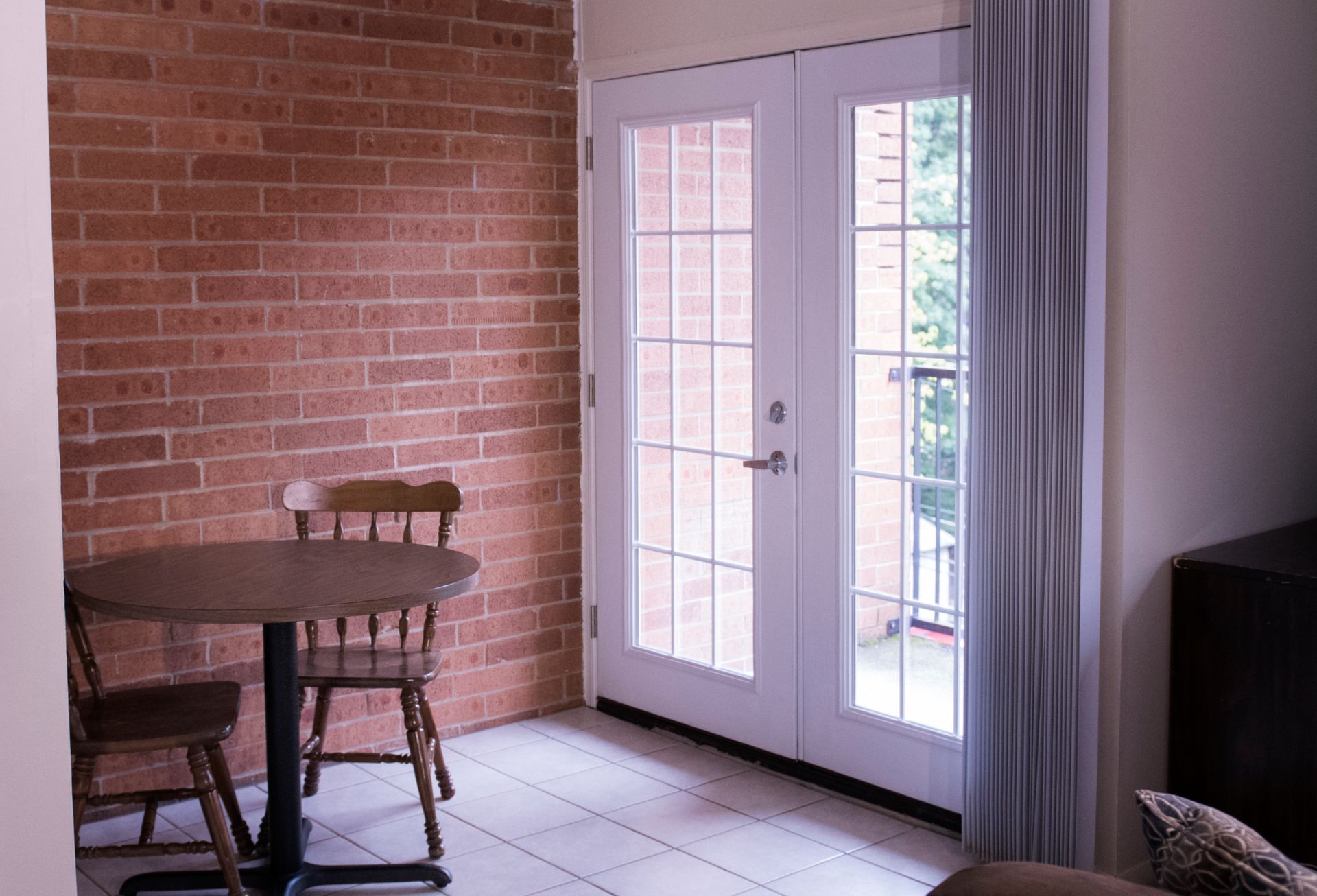 235 East Fairmount window