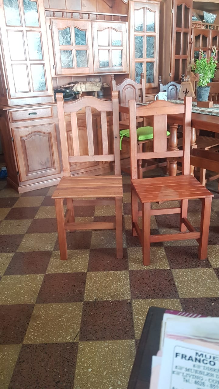 muebles de algarrobo