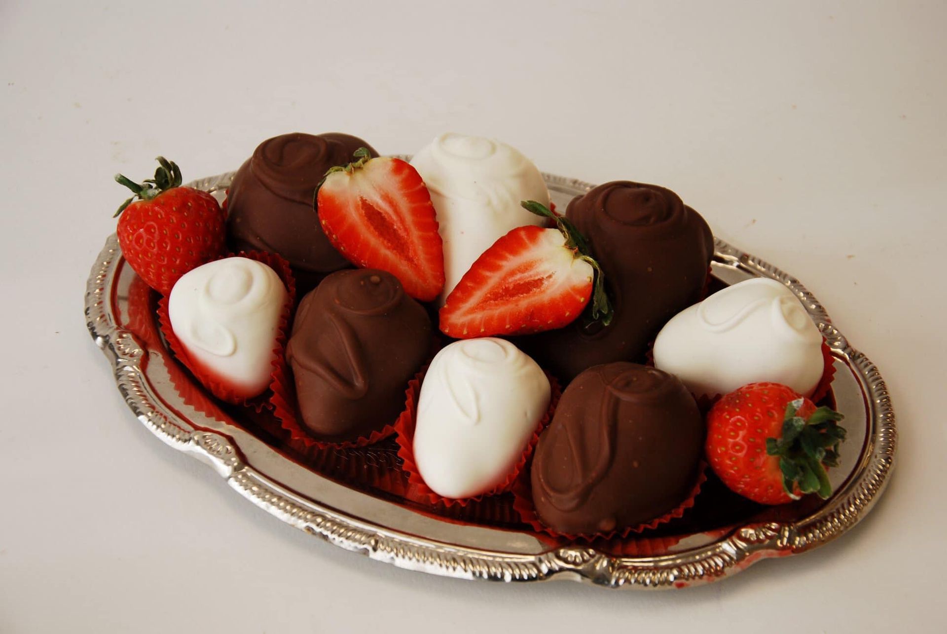 Don’t Forget to Grab Your Chocolate Covered Strawberries From the Candy Factory in Columbia, MO.