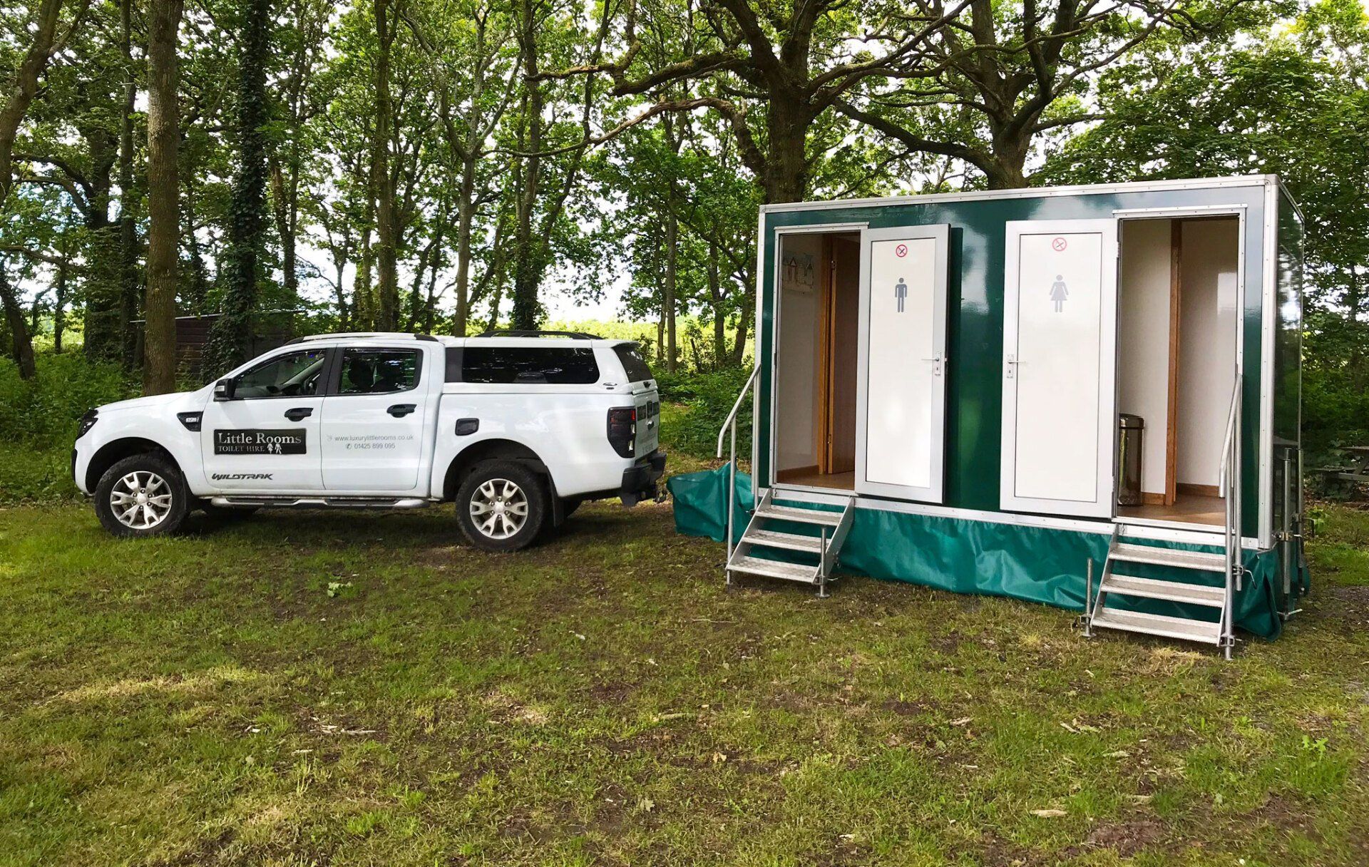 1+1 Luxury Toilet Trailer Hire