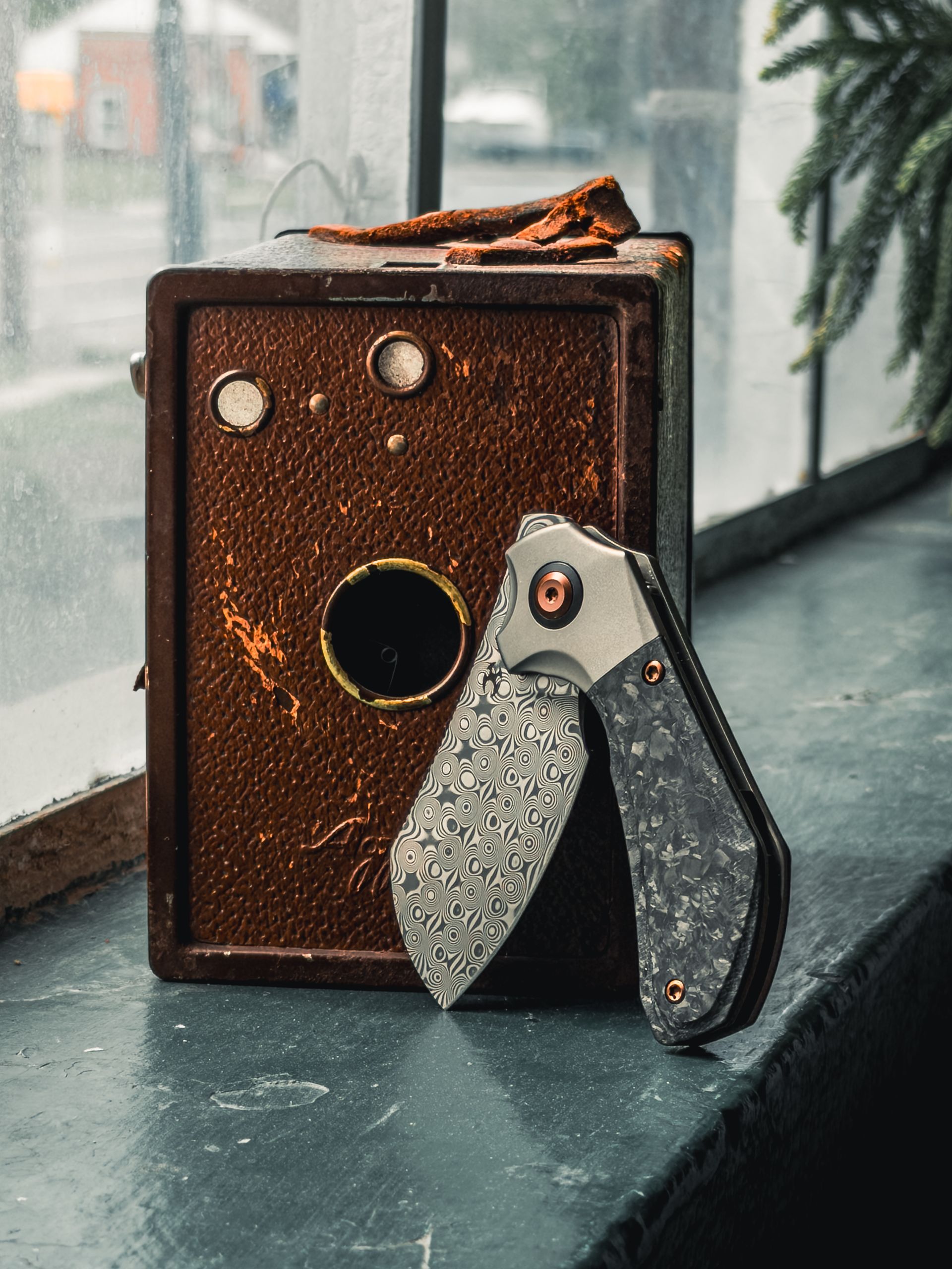 Kizer Comet denim micarta, Kizer Comet black micarta, Kizer Comet green micarta