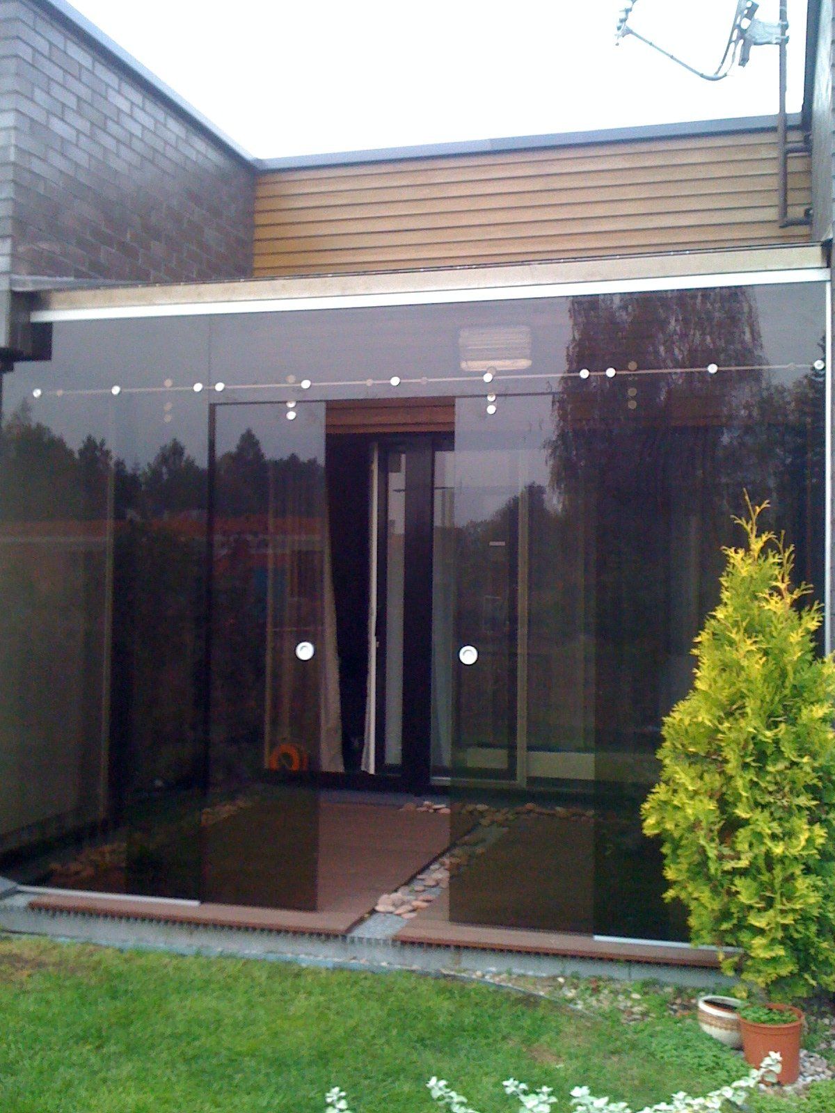 stiklo stumdomos sistemos