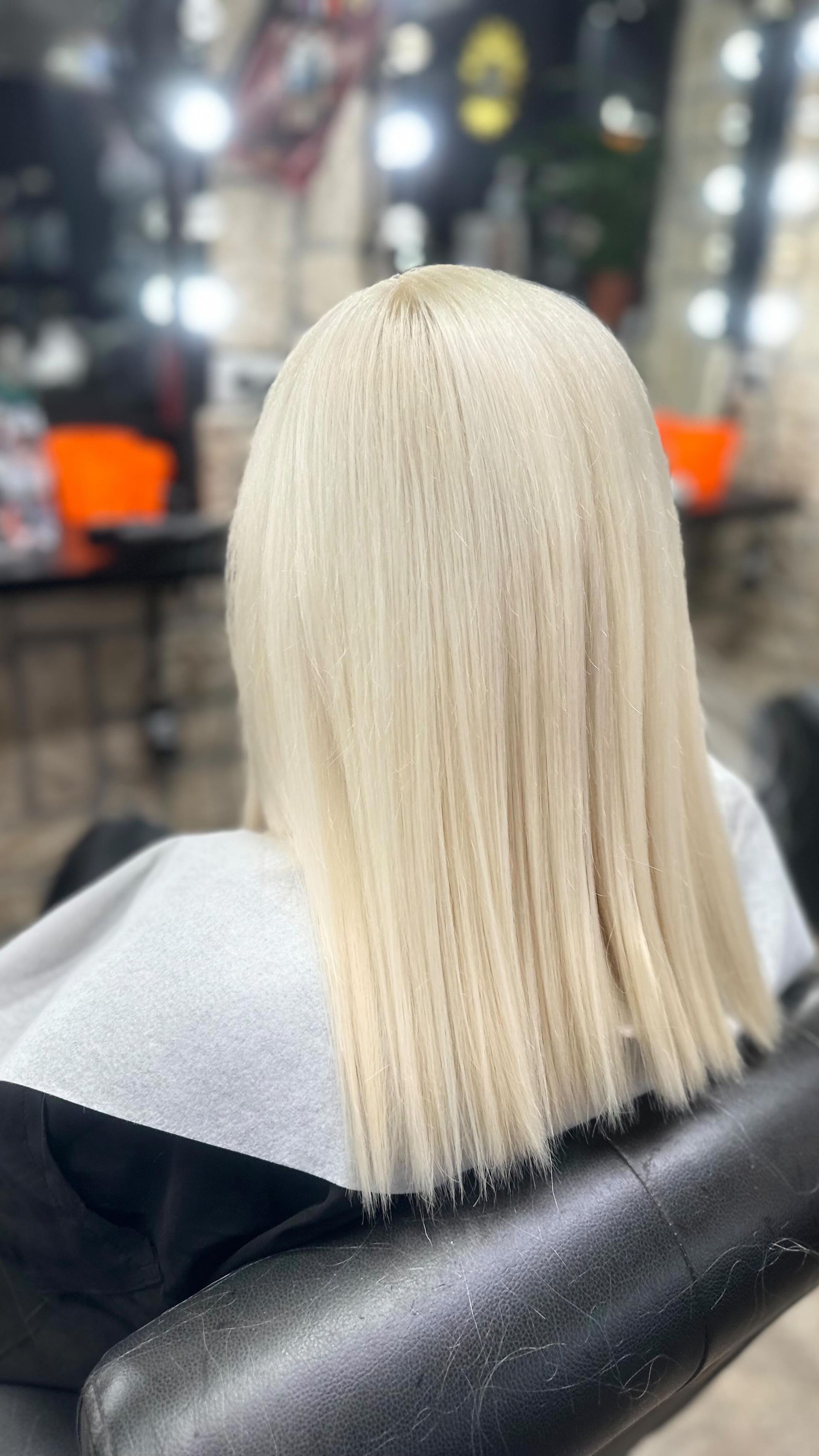 capelli lisci biondi