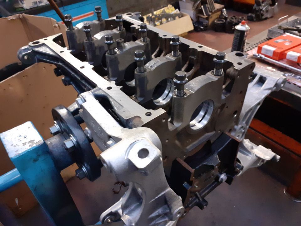 rettifica alberi motore