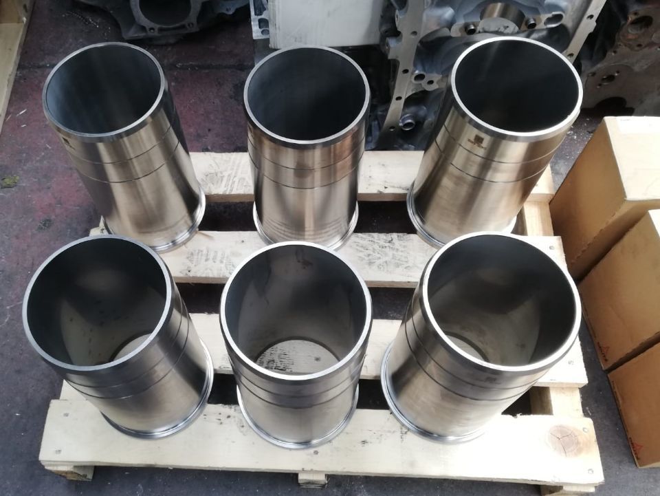 lavorazione cilindri motore