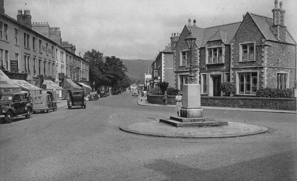 Porthmadog's High Street in the 1940s