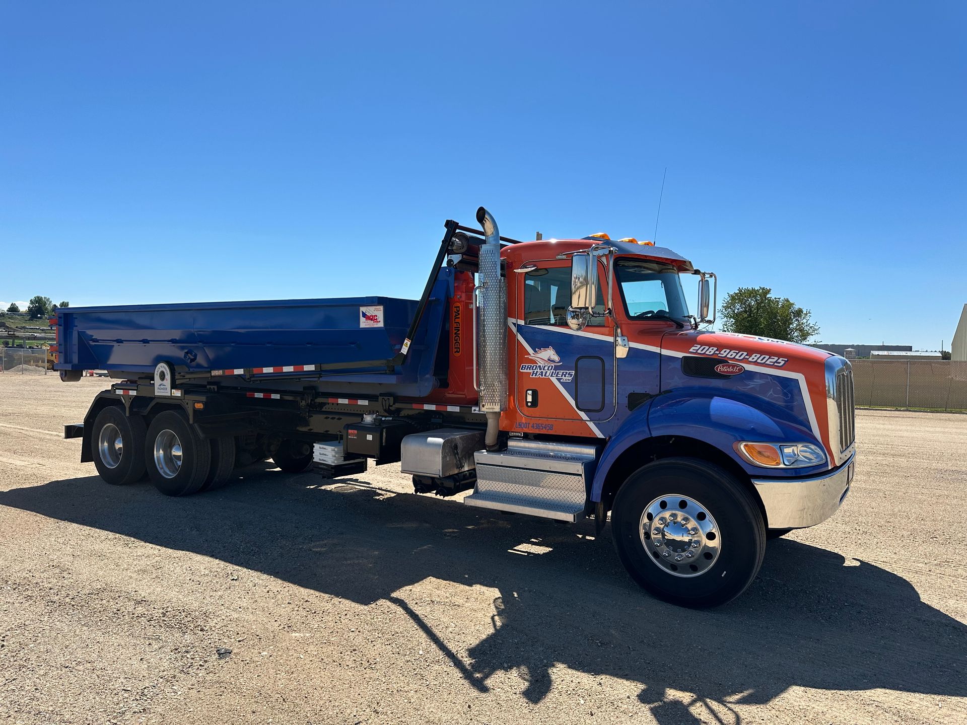 Bronco Haulers offers landscape material delivery