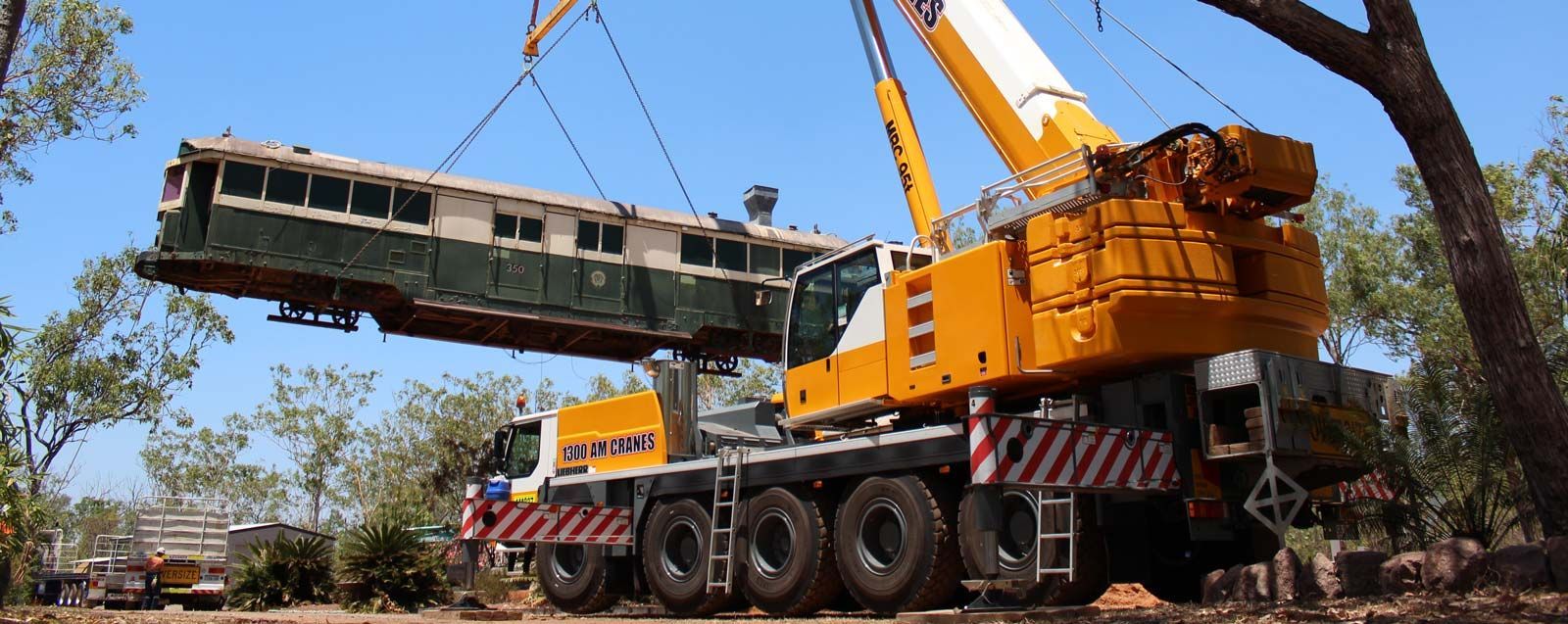 amcranes-franna-crane-hire-darwin