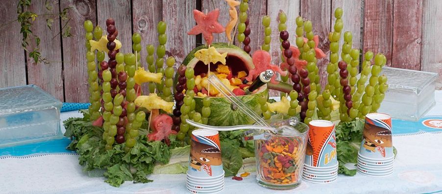 Under the sea fruit platter with whale watermelon bowl, seaweed grape sticks fruit under the sea creatures.