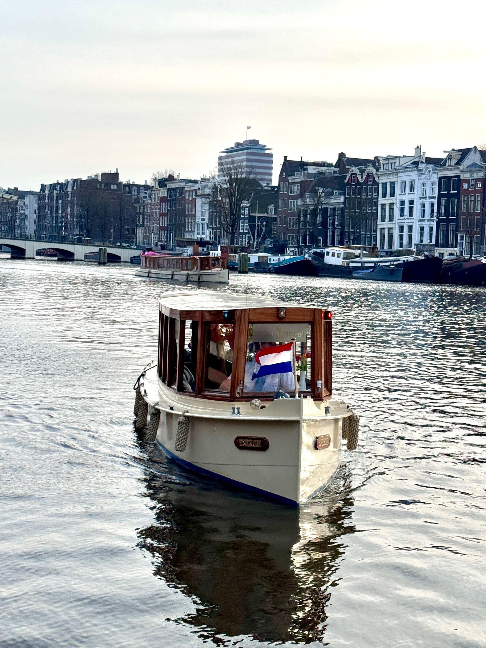 luxury canal dinner experience