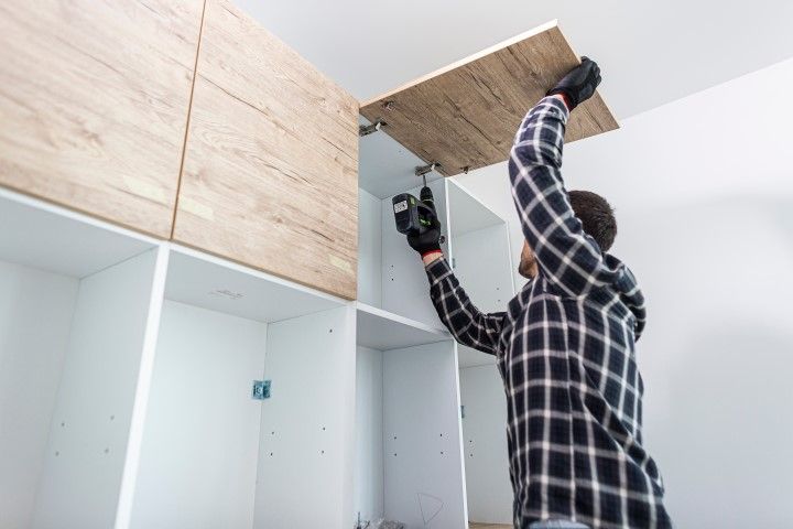 custom cabinet and closet installation in Southfield Mi