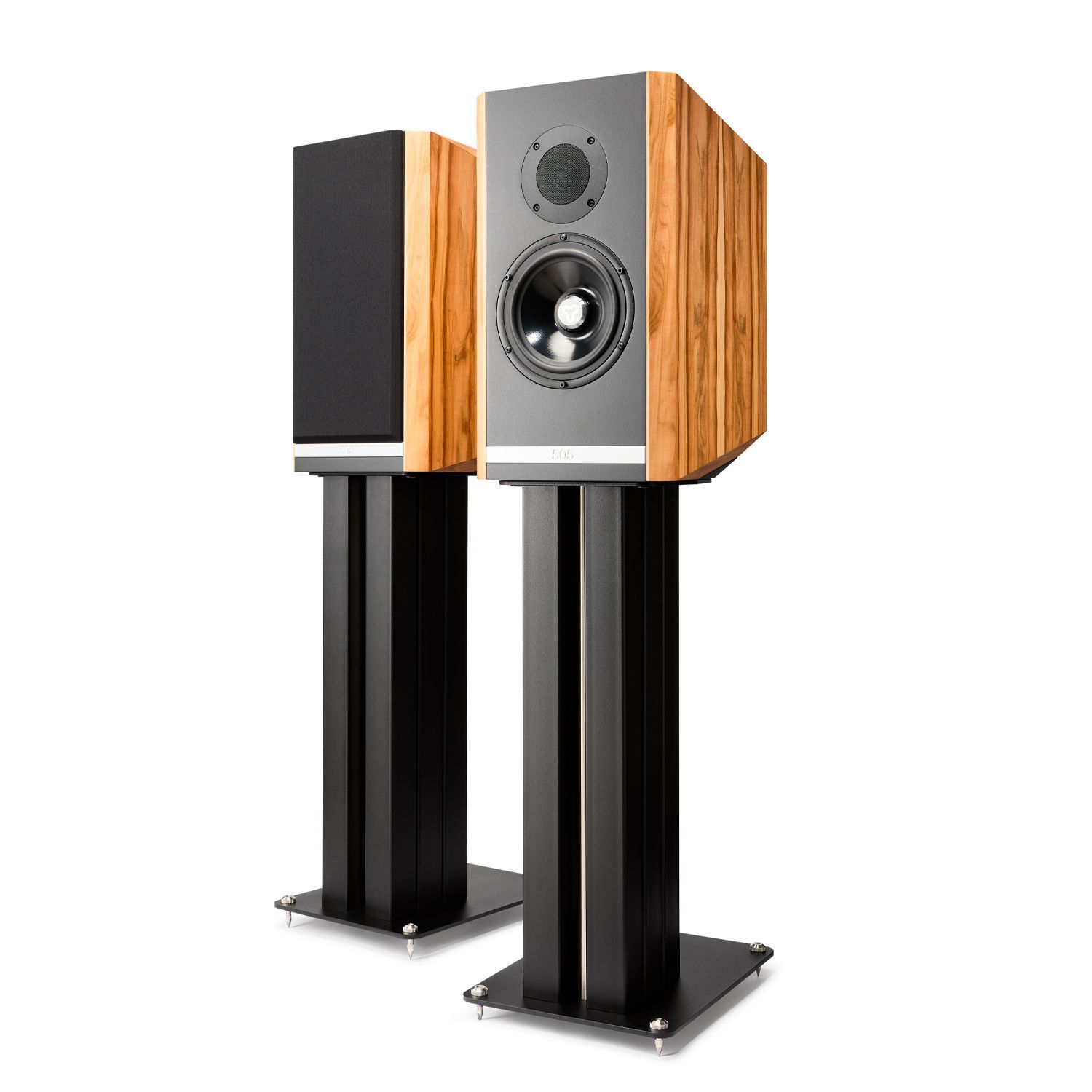 Kudos Titan 505 with stands