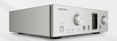 Luxman C-10X pre amp