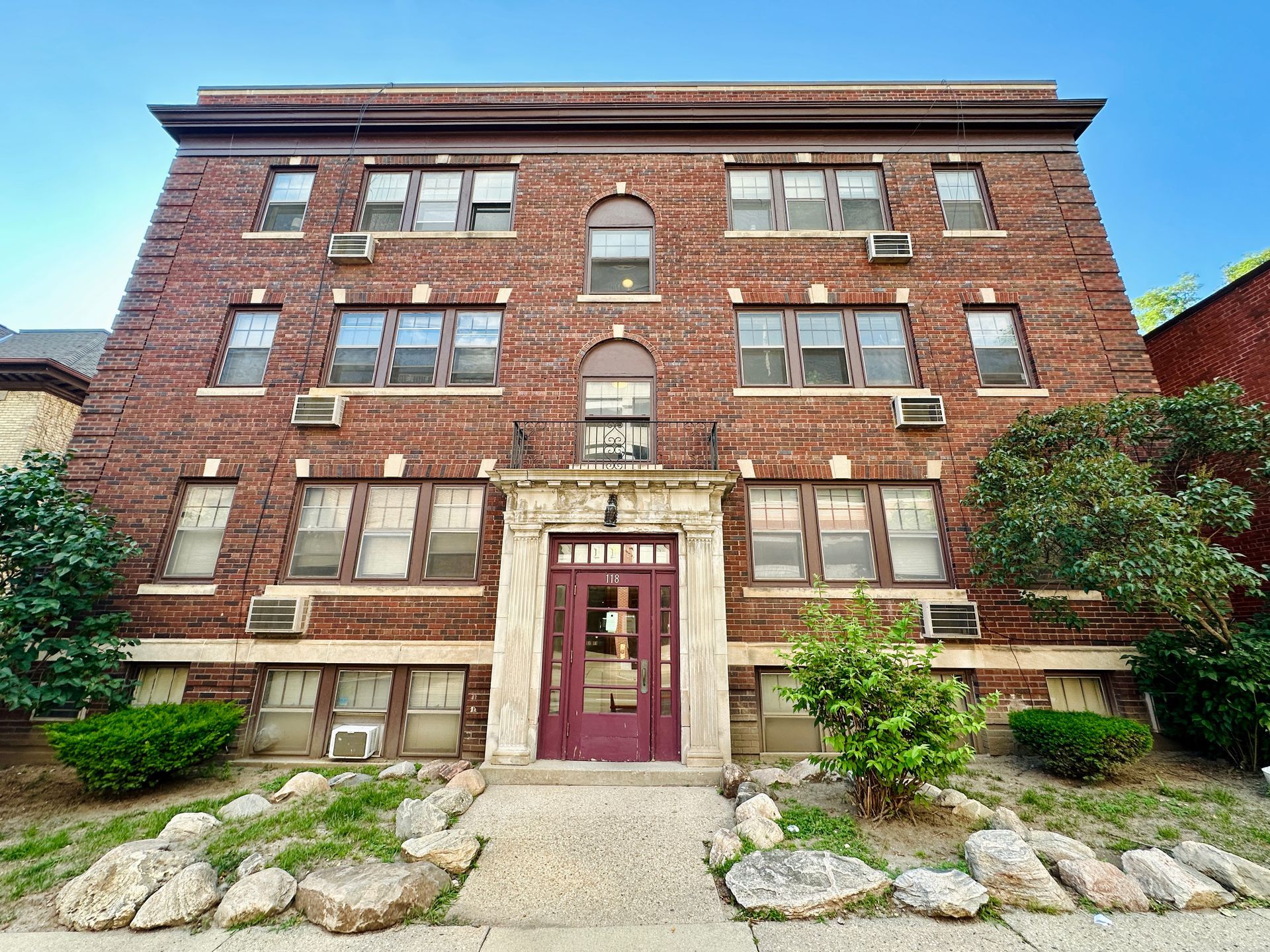 118 West Johnson Street