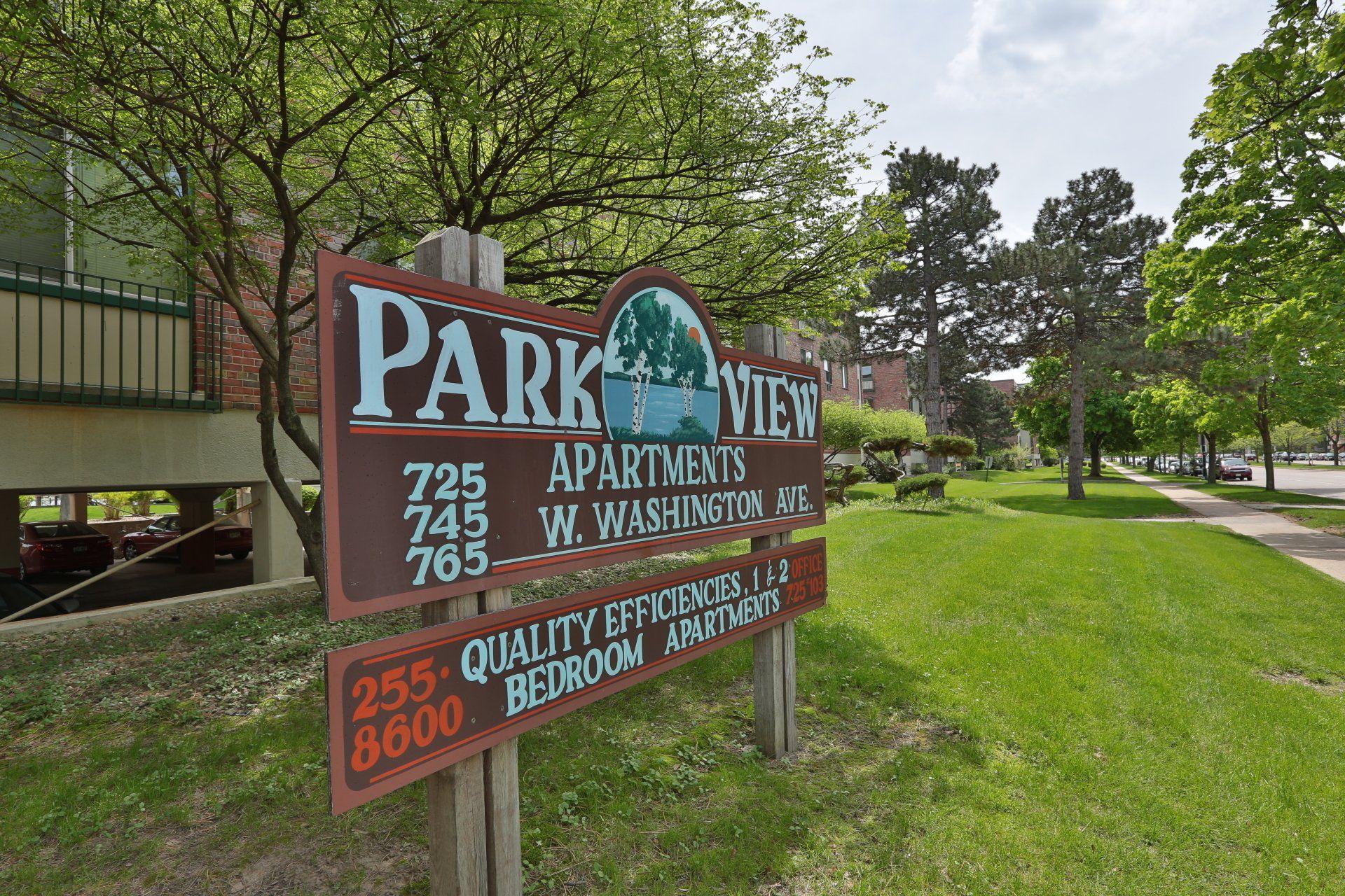 745 West Washington Avenue - Parkview Apartments
