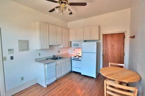 Apartment #12 - 1 Bedroom - 1 Bathroom