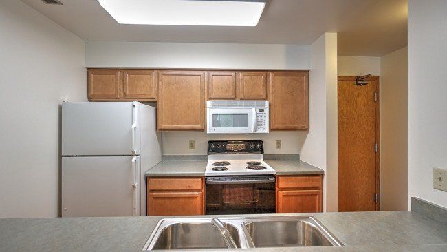 325 S. Hamilton St. - Apartment #306