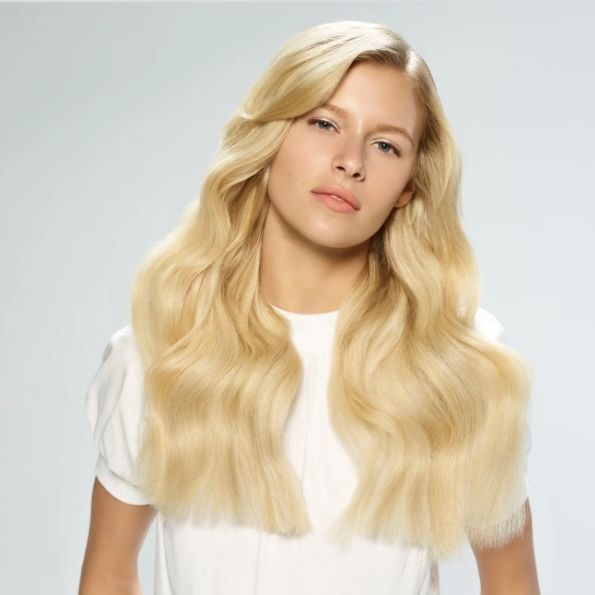 Donne con capelli lunghi