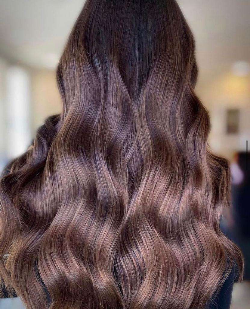 Capelli mossi lucenti