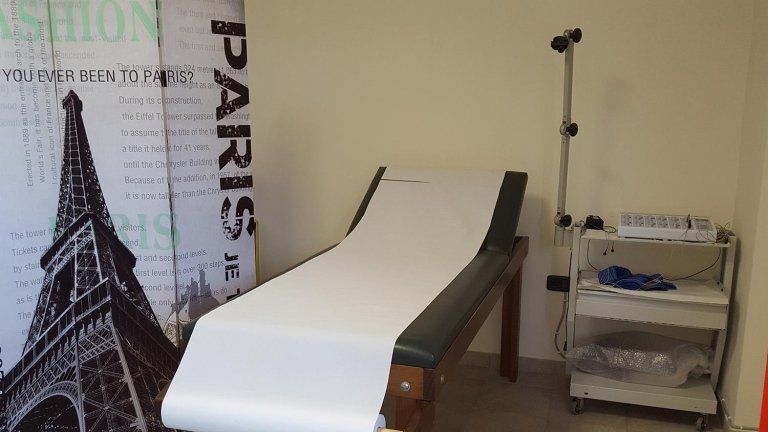 lettino per sedute di fisioterapia