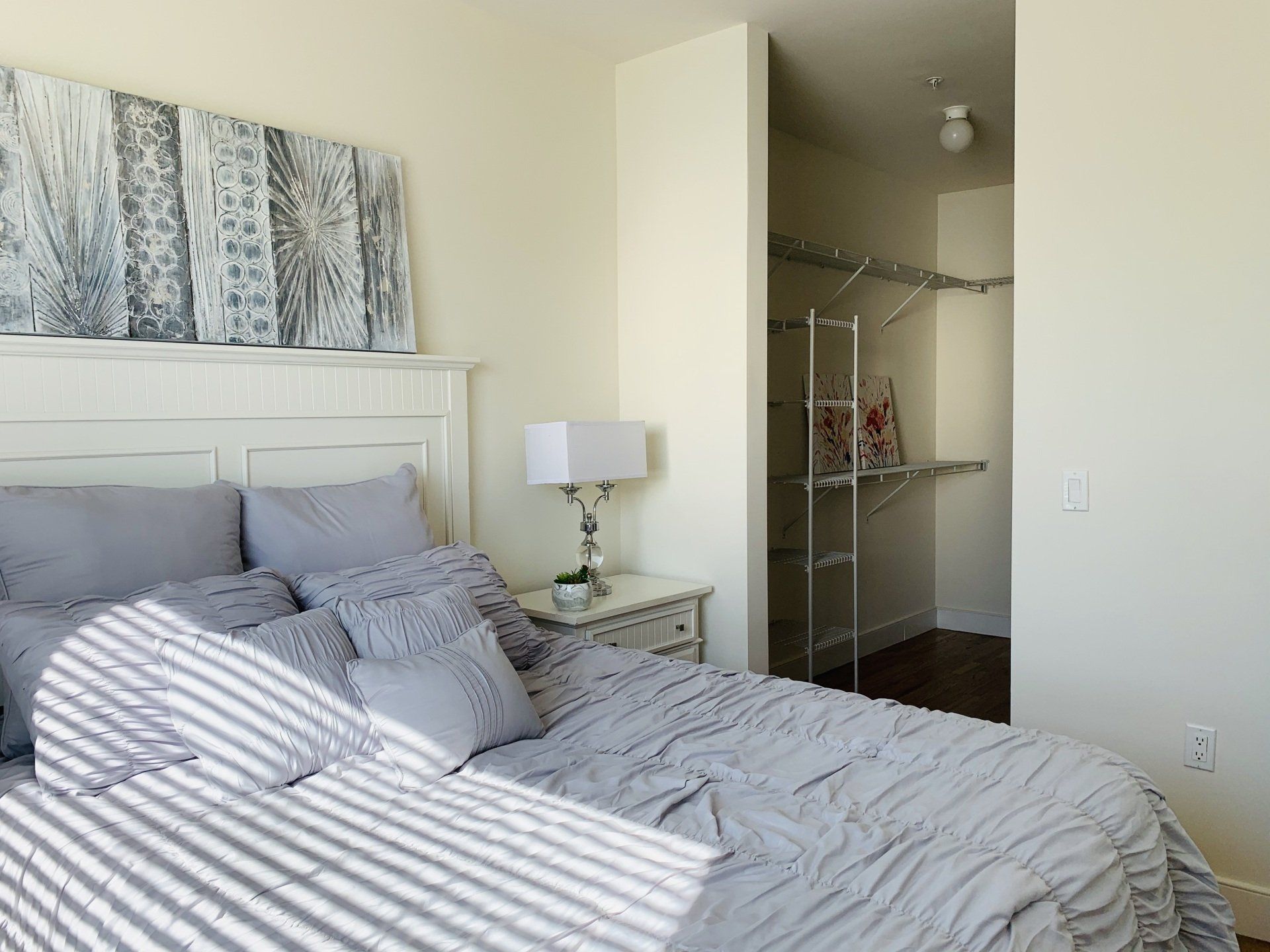 Meridian Park Ave building photos