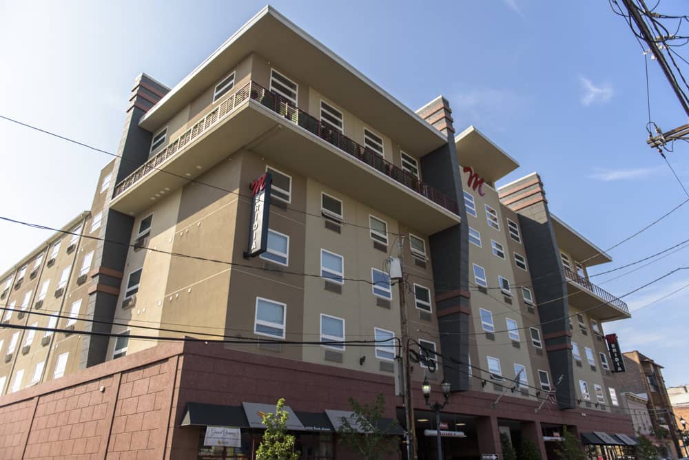 Meridian Park Ave building photos