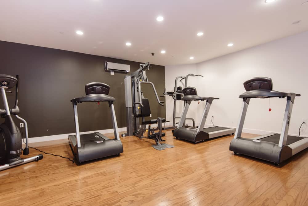 Meridian Park Ave building photos