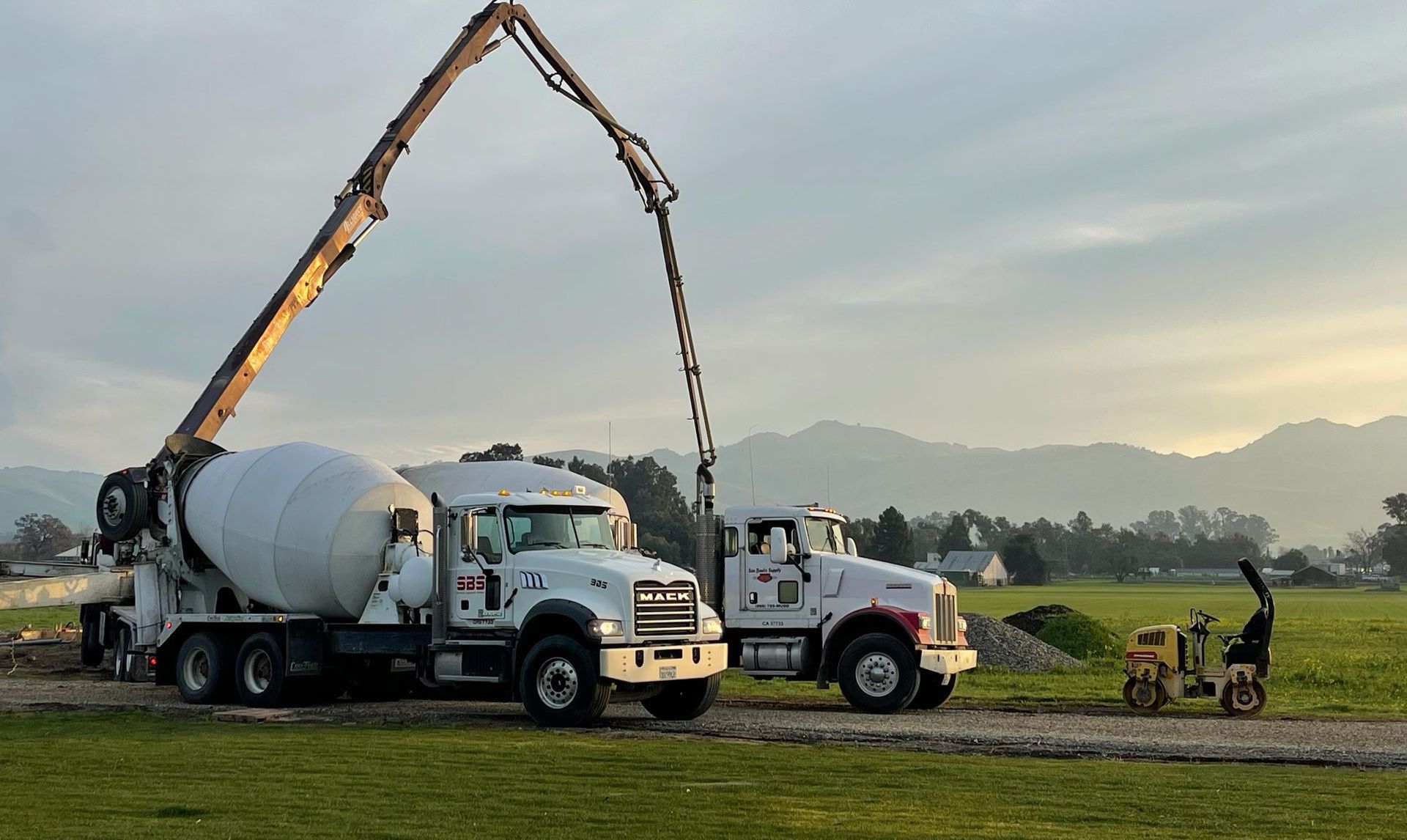 SBS ready-mix concrete trucks
