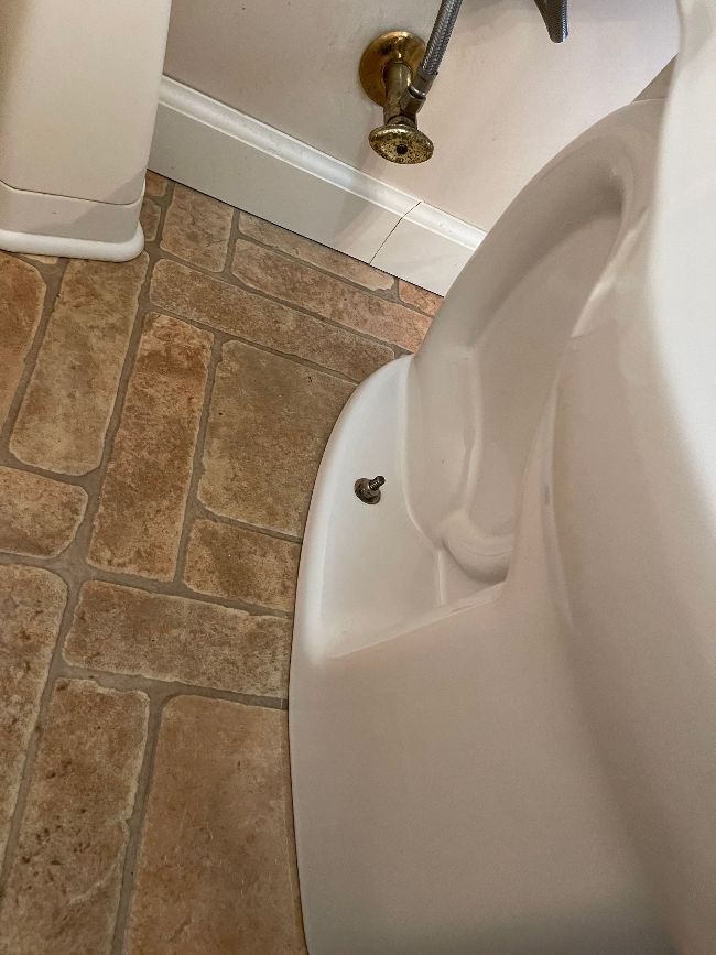 Deep Cleaning of Toilet Bottom After