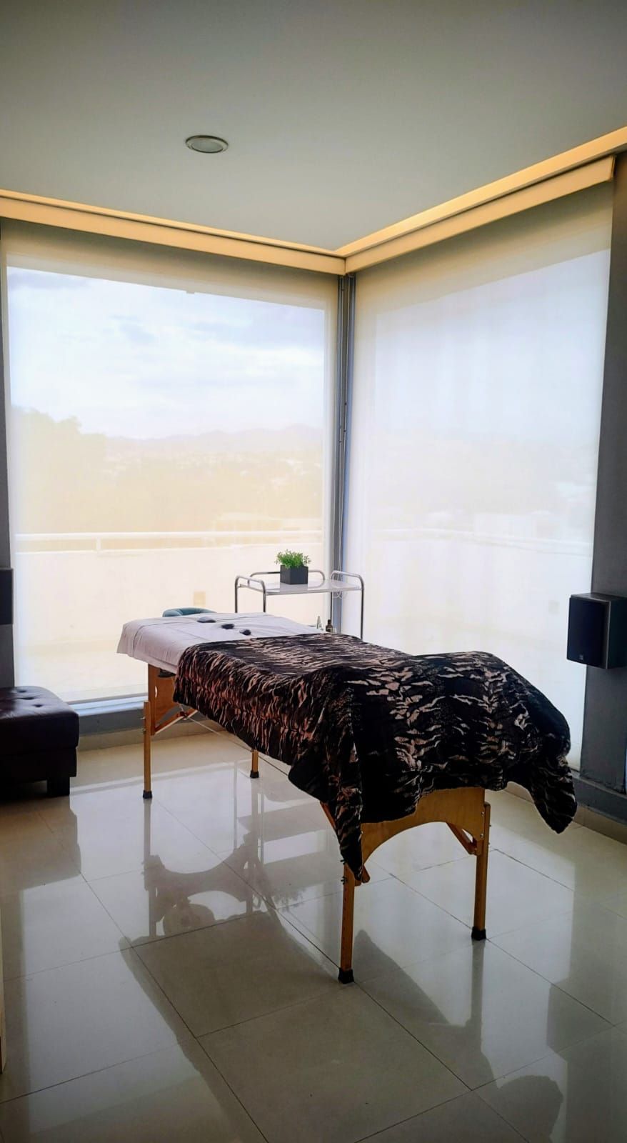 DORA ISPER STUDIO - Masajes corporales