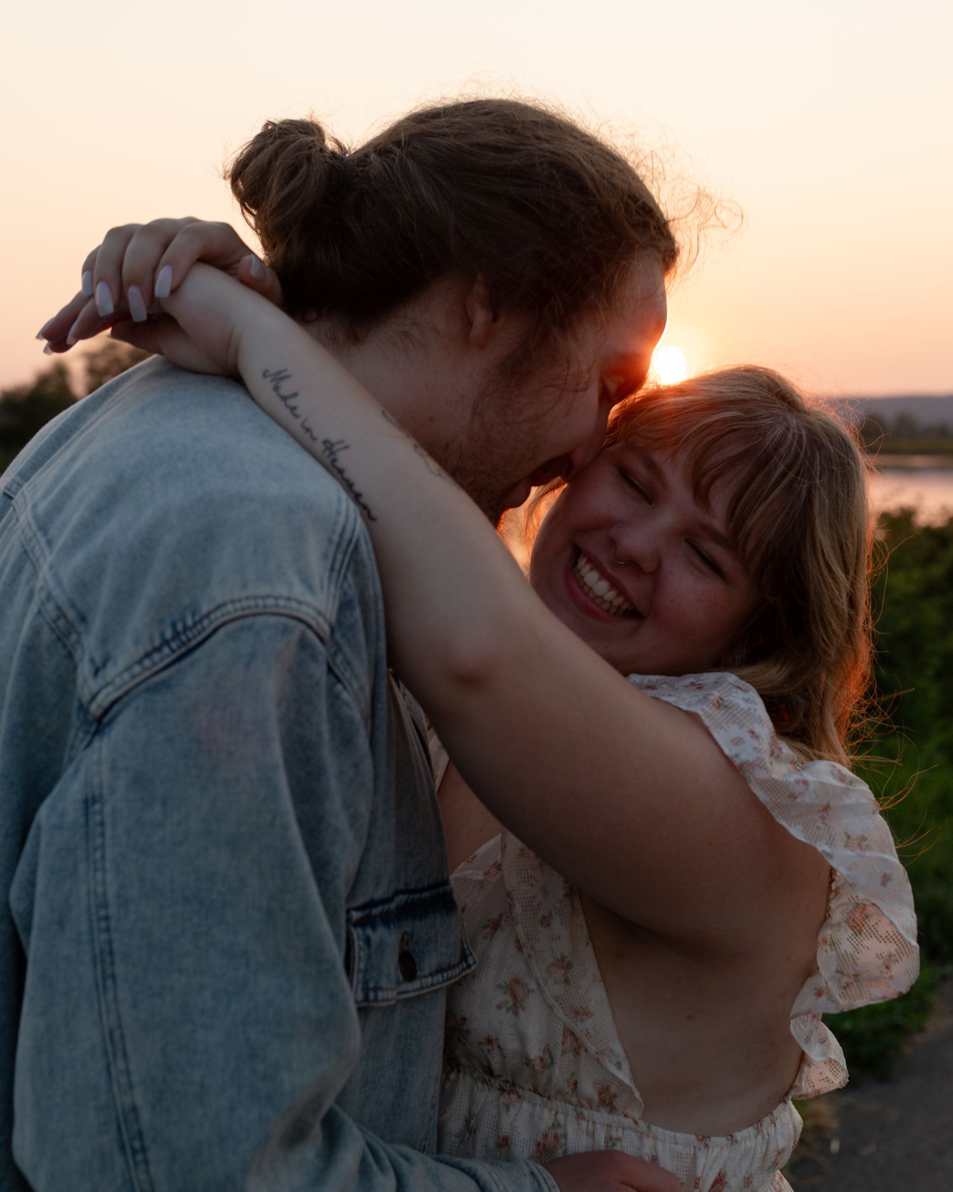Golden hour engagement photos in Everett, Washington