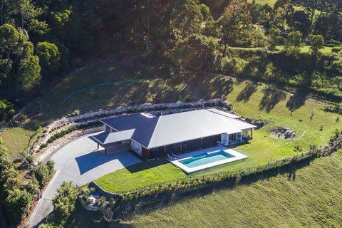 A new home situation on an elevated block in the Gold Coast Hinterland.