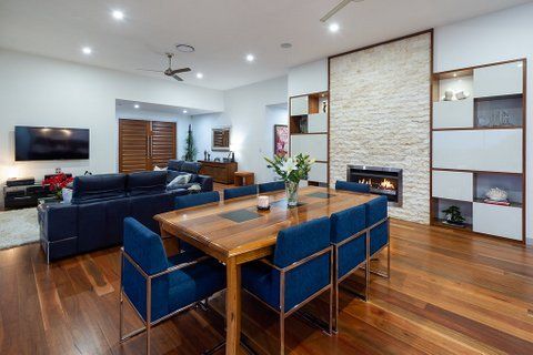 Recessed lighting keeps this modern home fuss free.